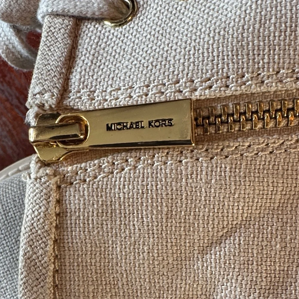 NWOT Michael Kors Tan Canvas Zipper/Lace Ankle Boots Combat Faux Suede Inside - Picture 14 of 14